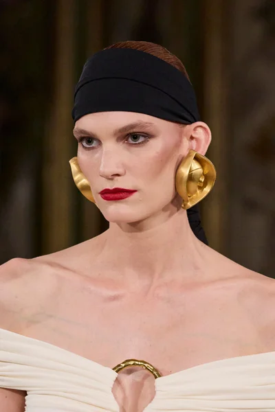 Look 36